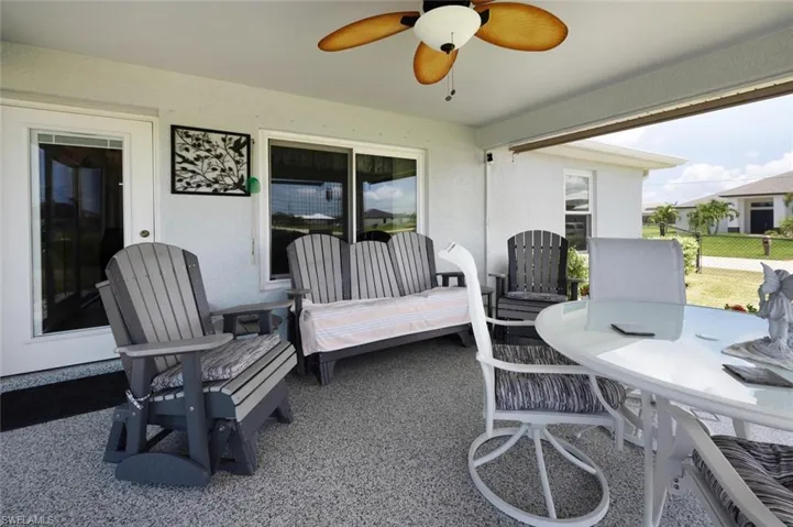 View of patio / terrace with ceiling fan