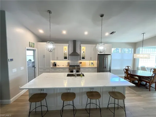 1709 Marsh Run, Naples, Florida 34109