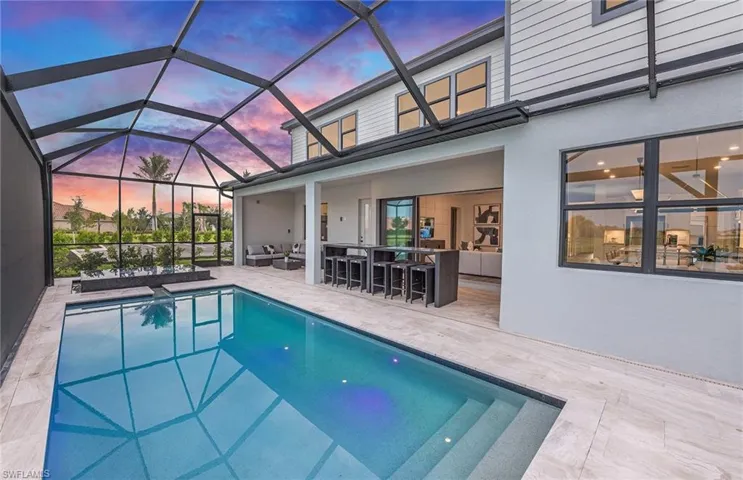 Photos are of a staged model home. Illustration purposes only. Options may vary.