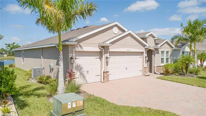 18217 Everson Miles Cir, North Fort Myers, Florida 33917