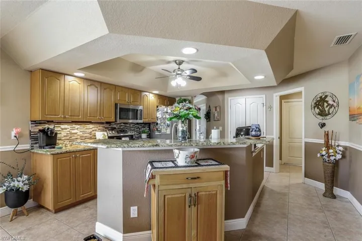 920 NW 3rd  AVE, Cape Coral, FL 33993