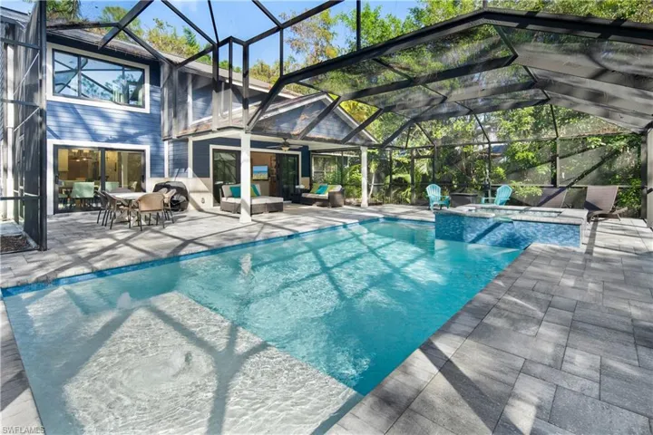 Pool & Spa - Large Lanai