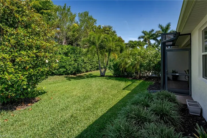 14939  EDGEWATER  CIR, Naples, FL 34114