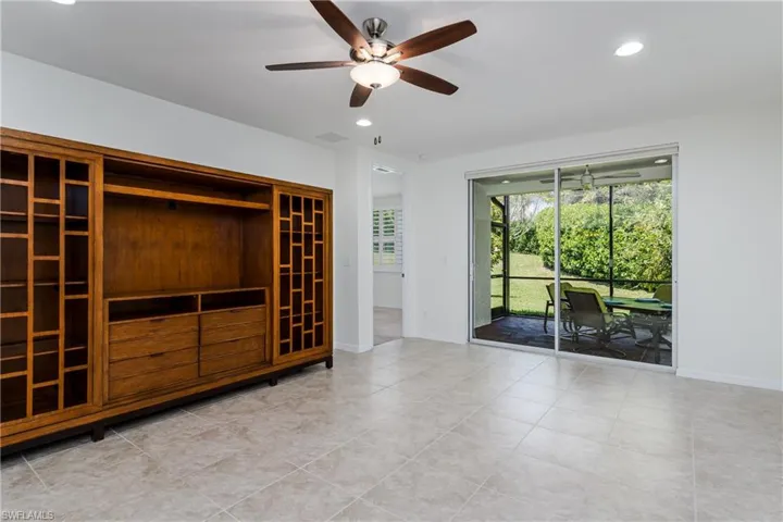 14939  EDGEWATER  CIR, Naples, FL 34114