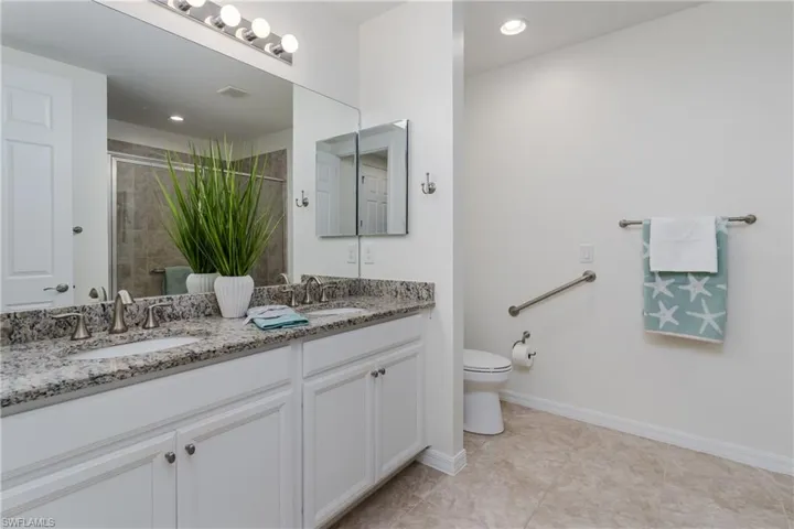 14939 Edgewater Cir, Naples, Florida 34114