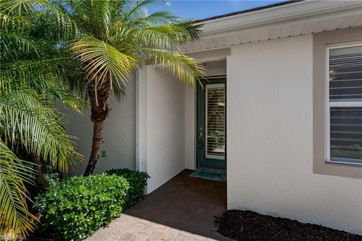 14939  EDGEWATER  CIR, Naples, FL 34114