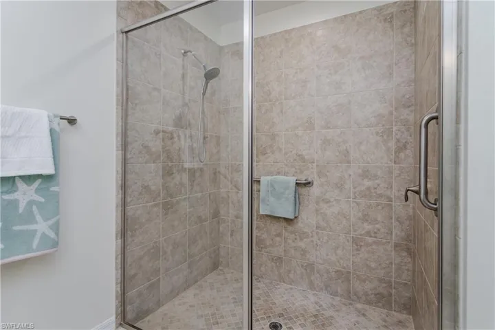 14939  EDGEWATER  CIR, Naples, FL 34114