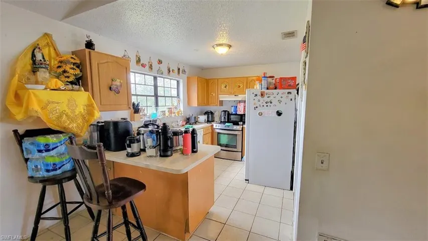 4037 W Sunflower  CIR, Labelle, FL 33935