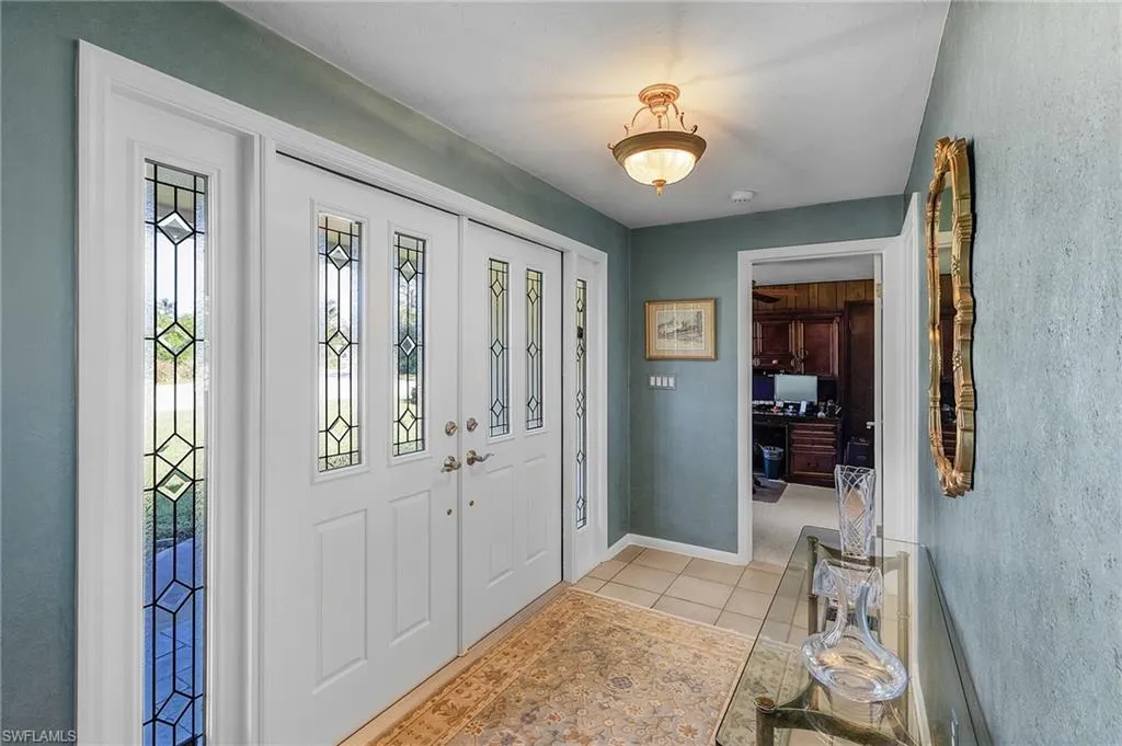 1090 Waterway DR, Fort Myers, FL 33919,2025000138