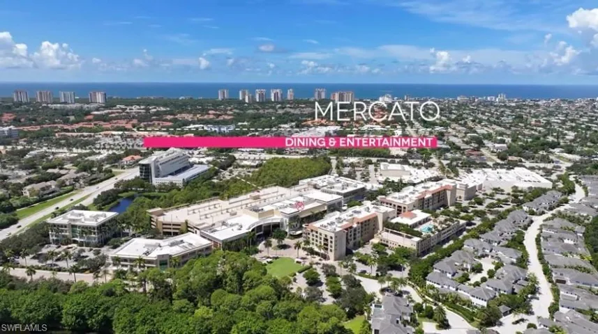Mercato shopping, dining, and more right around the corner!