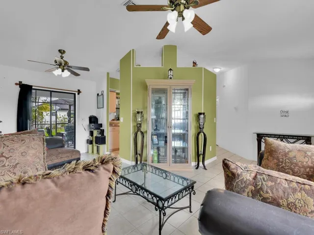 Living & Family Room Layout