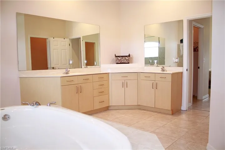 4213 SW 14TH  PL, Cape Coral, FL 33914