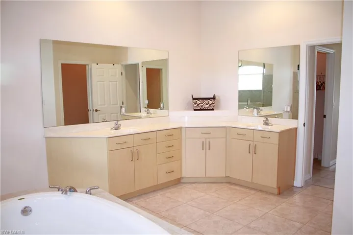 4213 SW 14TH  PL, Cape Coral, FL 33914