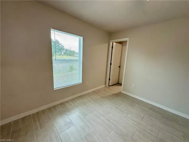 607 Se 7th St, Cape Coral, Florida 33990