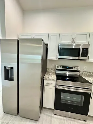 607 Se 7th St, Cape Coral, Florida 33990