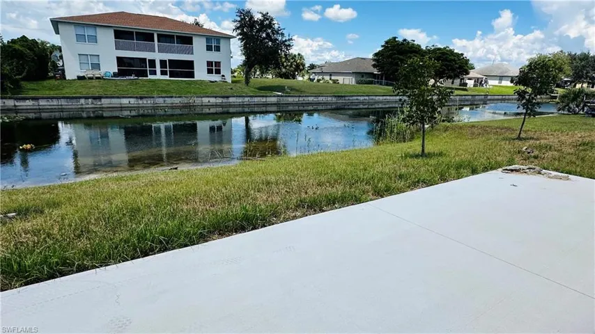 607 Se 7th St, Cape Coral, Florida 33990