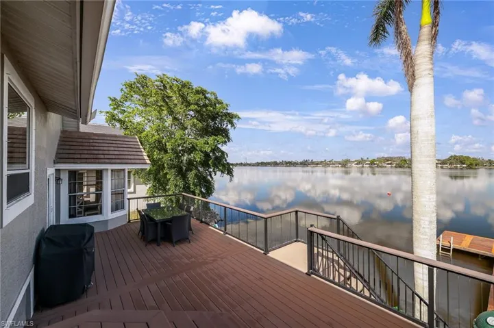 5100 Harborage Dr, Fort Myers, Florida 33908