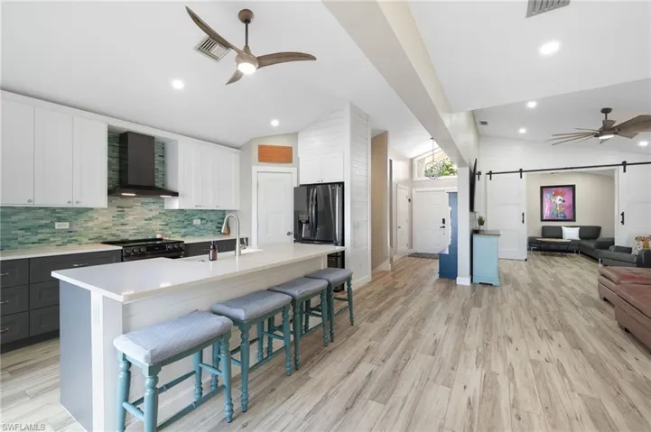 5100  Harborage  DR, Fort Myers, FL 33908