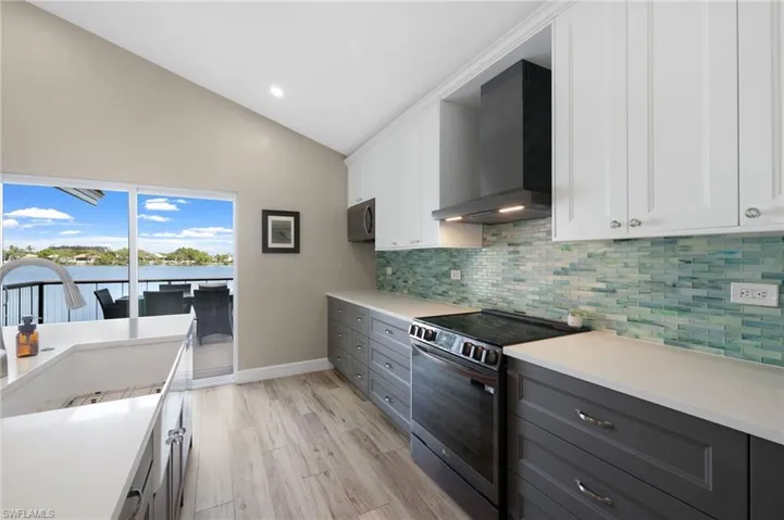5100  Harborage  DR, Fort Myers, FL 33908