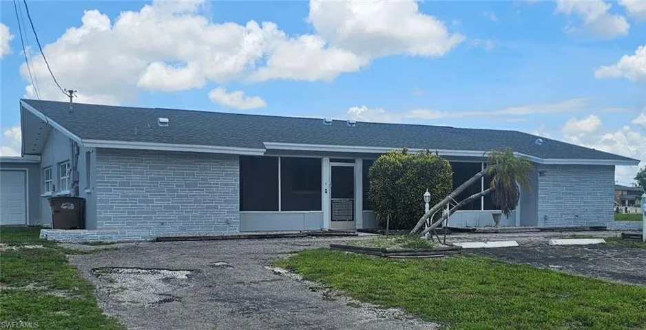 3810 Se 12th Ave 1, Cape Coral, Florida 33904
