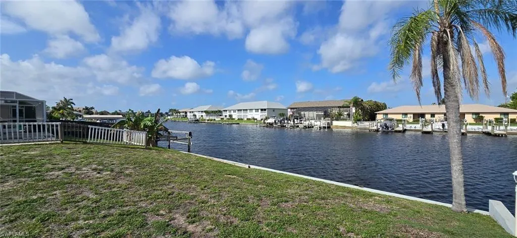 3810 Se 12th Ave 1, Cape Coral, Florida 33904