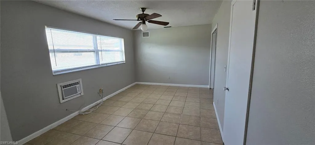 3810 Se 12th Ave 1, Cape Coral, Florida 33904