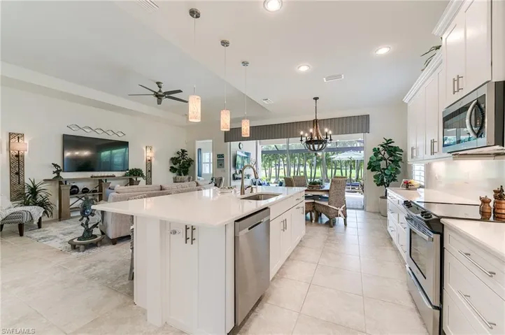 10566 Carena Cir, Fort Myers, Florida 33913