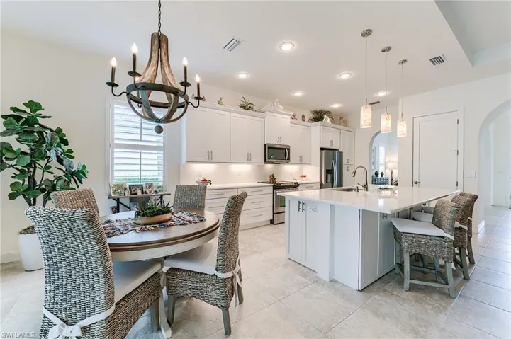 10566 Carena Cir, Fort Myers, Florida 33913