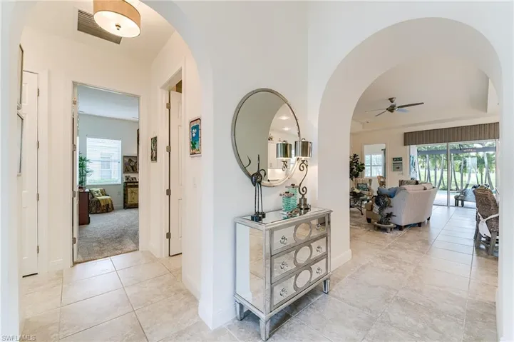 10566 Carena Cir, Fort Myers, Florida 33913