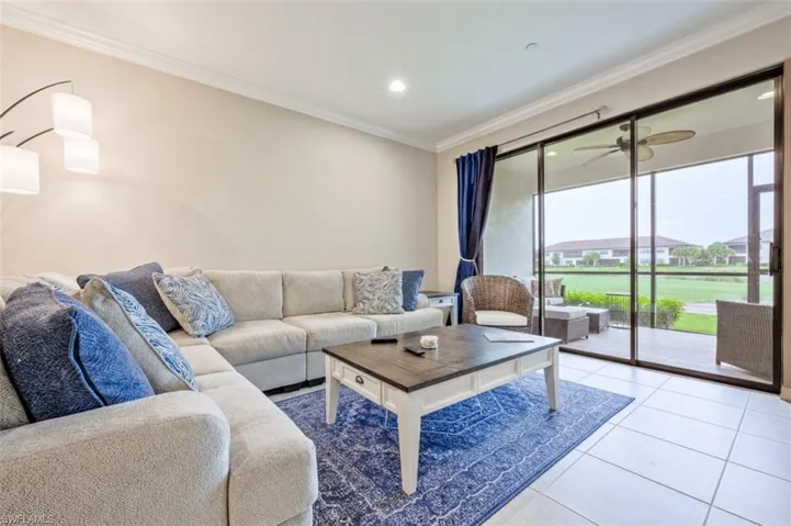 9374  POCIDA  CT, Naples, FL 34119