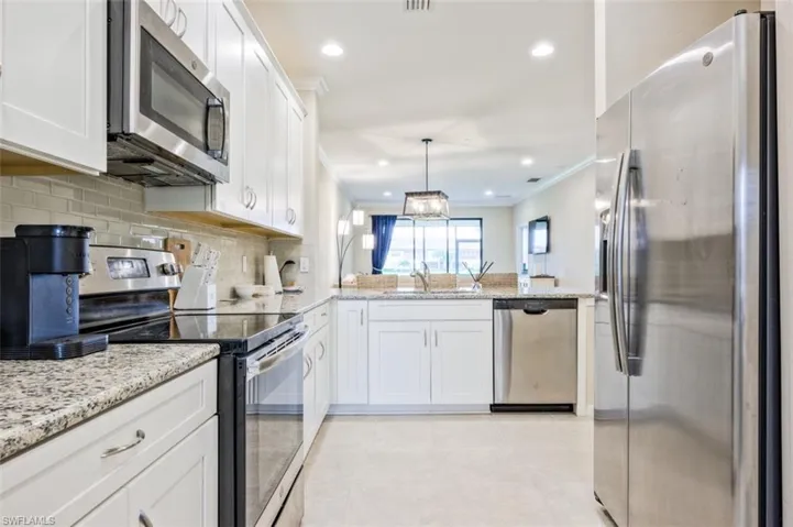 9374  POCIDA  CT, Naples, FL 34119