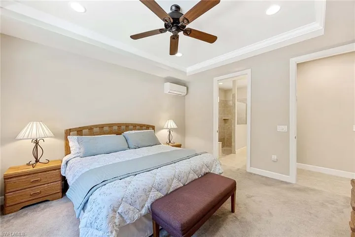 7049  Live Oak  DR, Naples, FL 34114