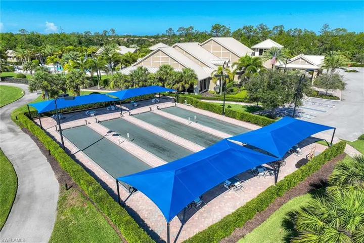 7049  Live Oak  DR, Naples, FL 34114