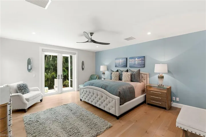 5949  Chanteclair  DR, Naples, FL 34108