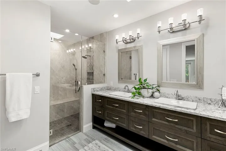 5949  Chanteclair  DR, Naples, FL 34108