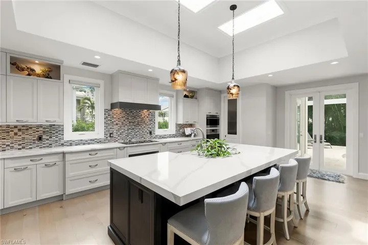 5949  Chanteclair  DR, Naples, FL 34108