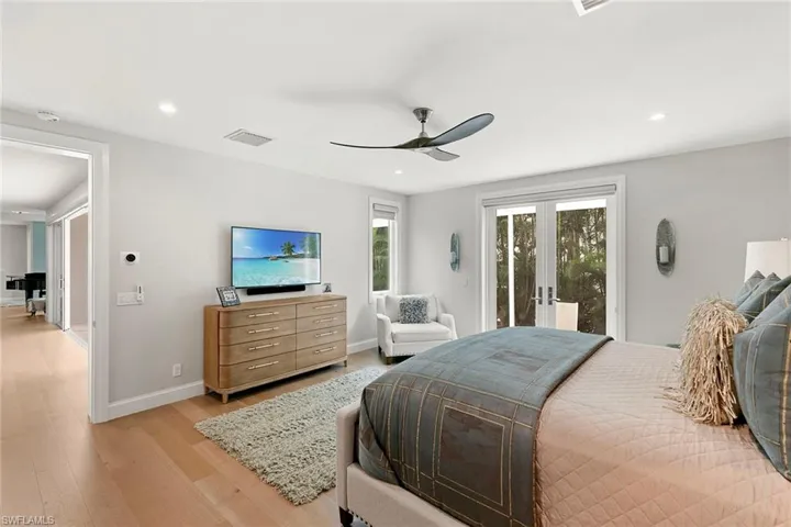 5949  Chanteclair  DR, Naples, FL 34108