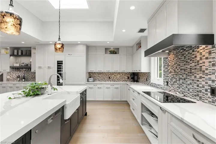 5949  Chanteclair  DR, Naples, FL 34108