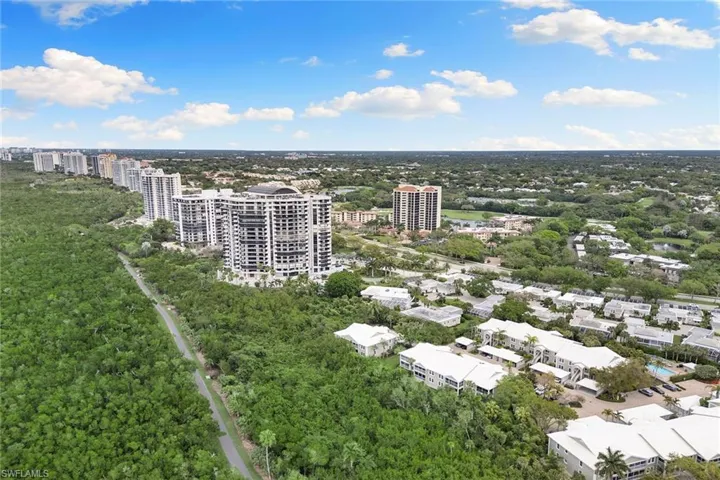 5949  Chanteclair  DR, Naples, FL 34108