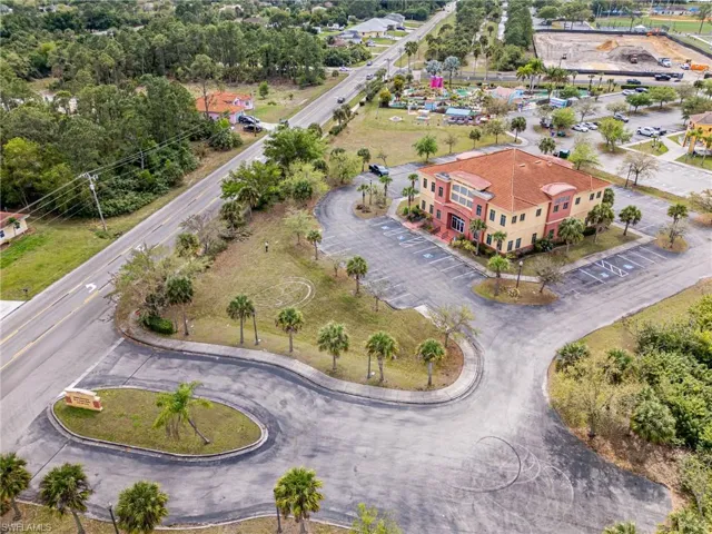 615  Williams  AVE, Lehigh Acres, FL 33971