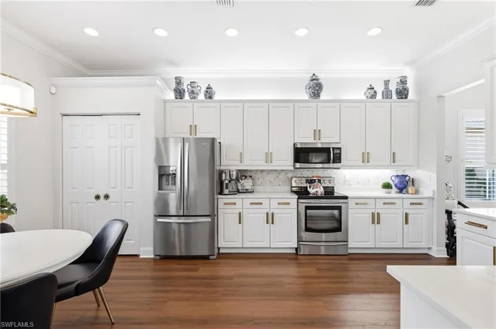 6631 Monterey Pt, Naples, Florida 34105