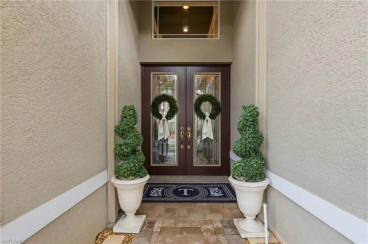 6631 Monterey Pt, Naples, Florida 34105