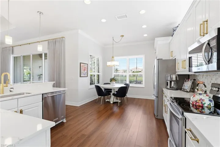 6631 Monterey Pt, Naples, Florida 34105