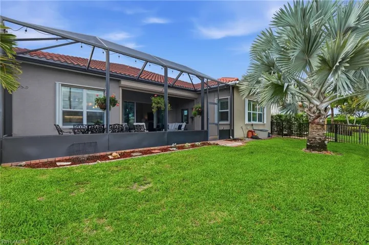 6631 Monterey Pt, Naples, Florida 34105