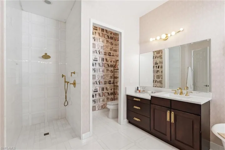 6631 Monterey Pt, Naples, Florida 34105