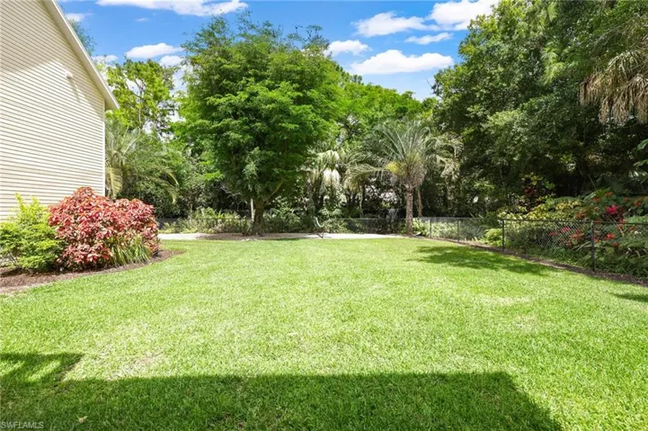 10916  Parnu  ST, Naples, FL 34109