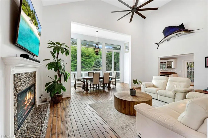 10916  Parnu  ST, Naples, FL 34109