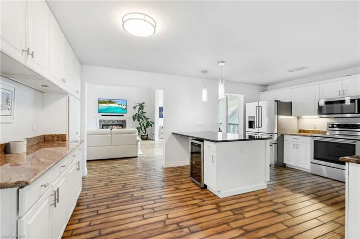 10916  Parnu  ST, Naples, FL 34109