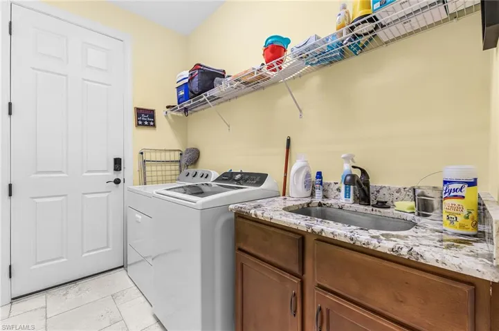 318 Sw 21st Ave, Cape Coral, Florida 33991