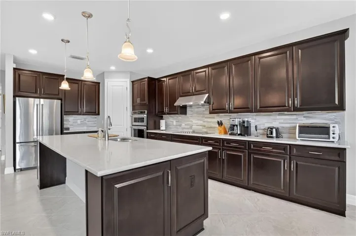 11279 Thurston Chase, Fort Myers, Florida 33913
